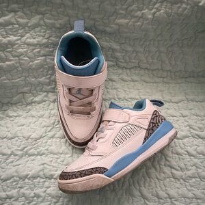 Jordan Spizike Low Sneakers